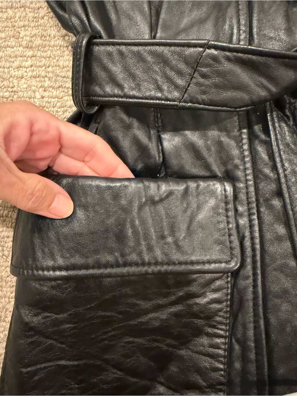 VINTAGE 1980’s 1990’s genuine leather belted vest sleeveless jacket 4 Ever brand - Picture 4 of 16